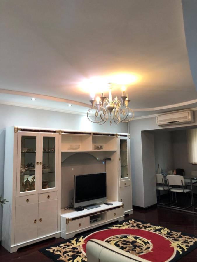 Beautiful Apartments In The Heart Of The City Tasjkent Buitenkant foto